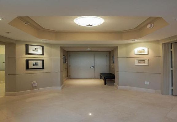 Home For Sale In The Landmark