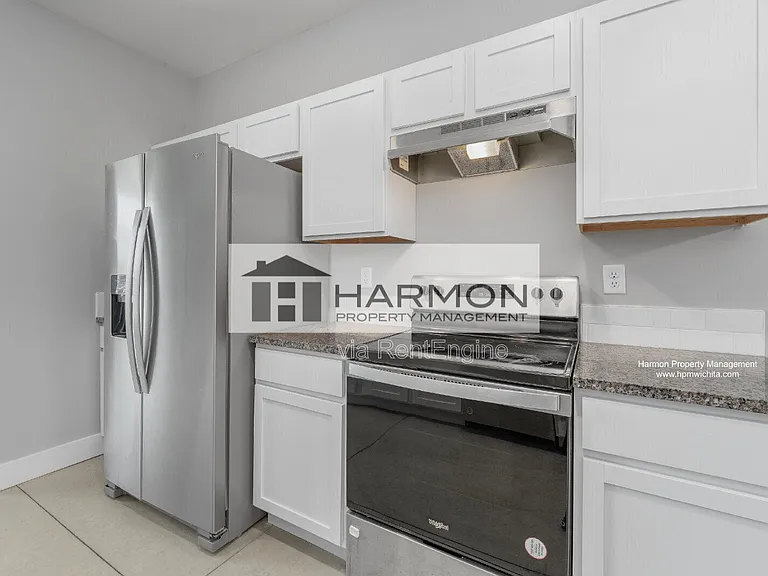 2124 S Thatcher Ct — Photo 4