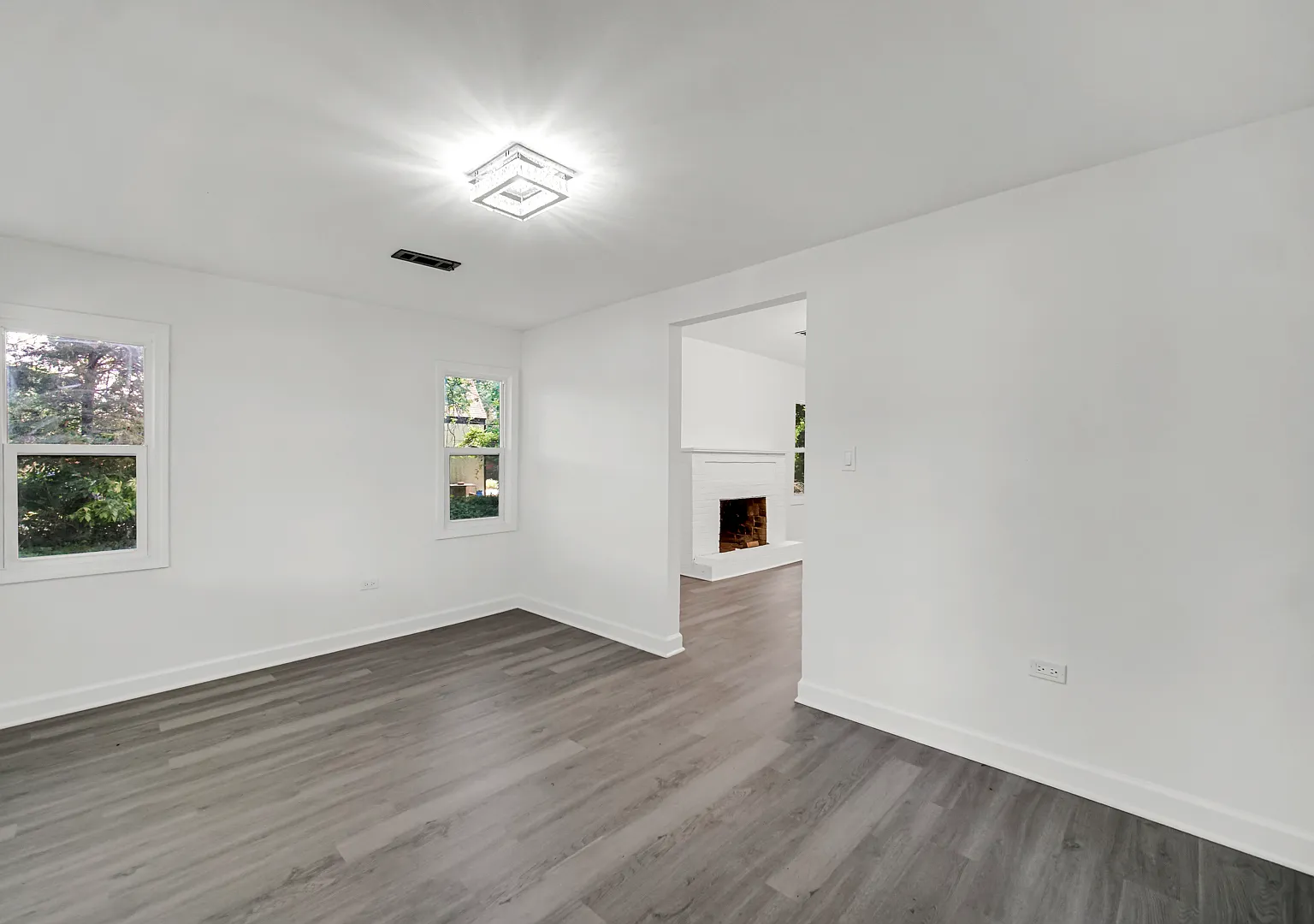 3 bed, 1.5 bath, 1133 sqft, $2,500 — Photo 3