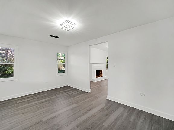 3rd image of 34904 N Carvis Dr