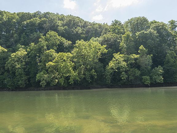 4th image of 250 River Stone Dr