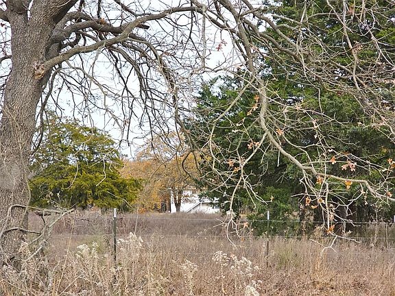 2nd image of 2240 NW County Road 2162