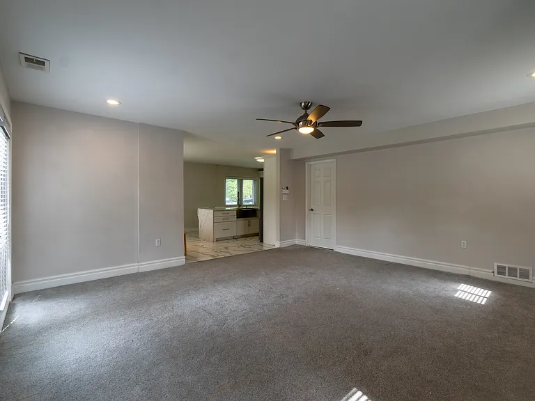 2604 Manchester Rd — Photo 21