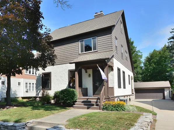 6922 West Wells STREET #22A, Wauwatosa, WI 53213