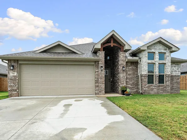 736 Lewis St, Pea Ridge, AR 72751