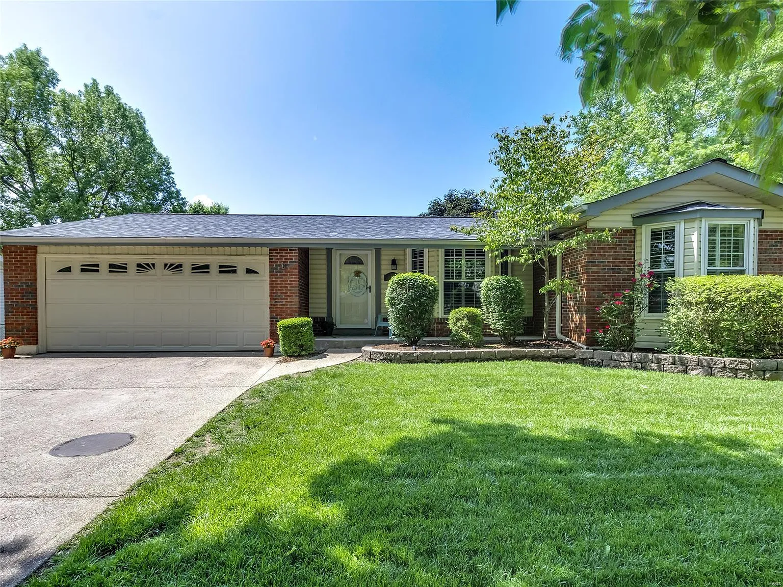714 Windingpath Ln photo 1