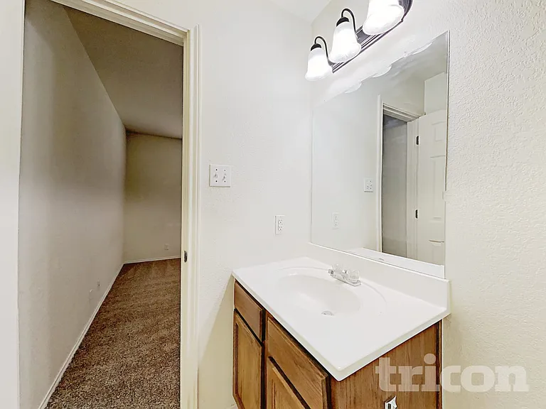 9607 Kennebec Way — Photo 11