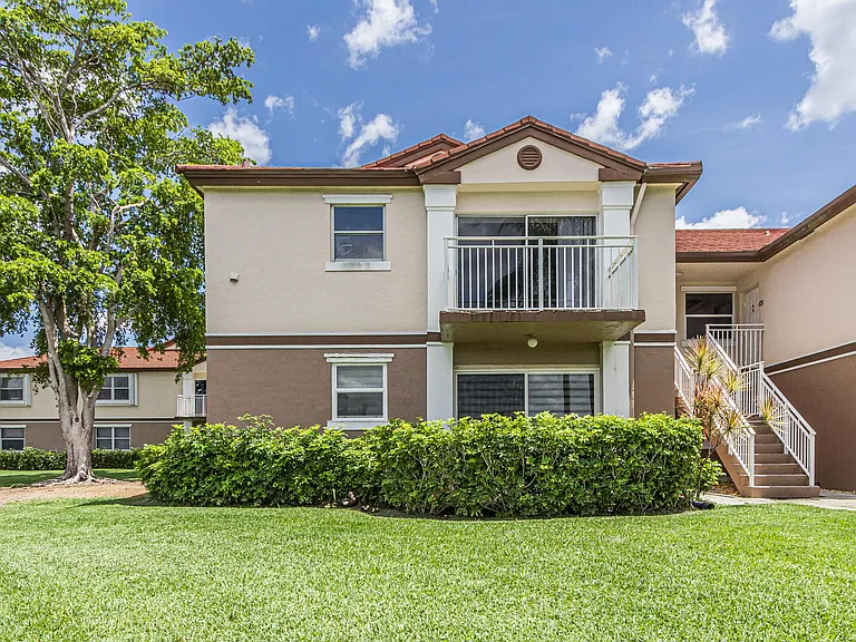 1250 SW 113th Ter #204 — Photo 34
