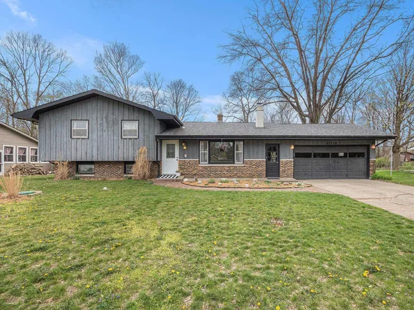 23138 Fredrick Cir, Elkhart, IN 46517