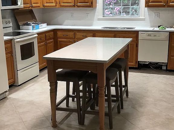 5th image of 1705 Upper Millstone Ln