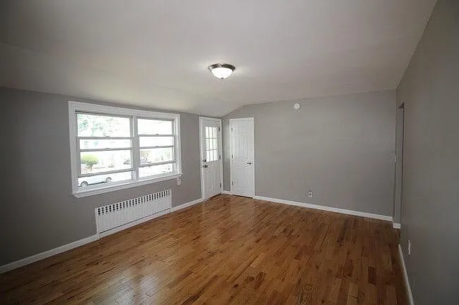 209 Tibbetts Rd — Photo 3