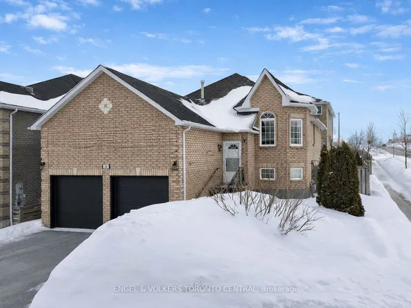 239 Country Ln, Barrie, ON L4N 0W2