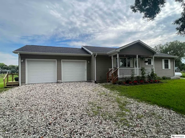 315 E Oak St, Dwight, NE 68635