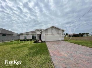 1648 NW 37th Ave, Cape Coral, FL 33993