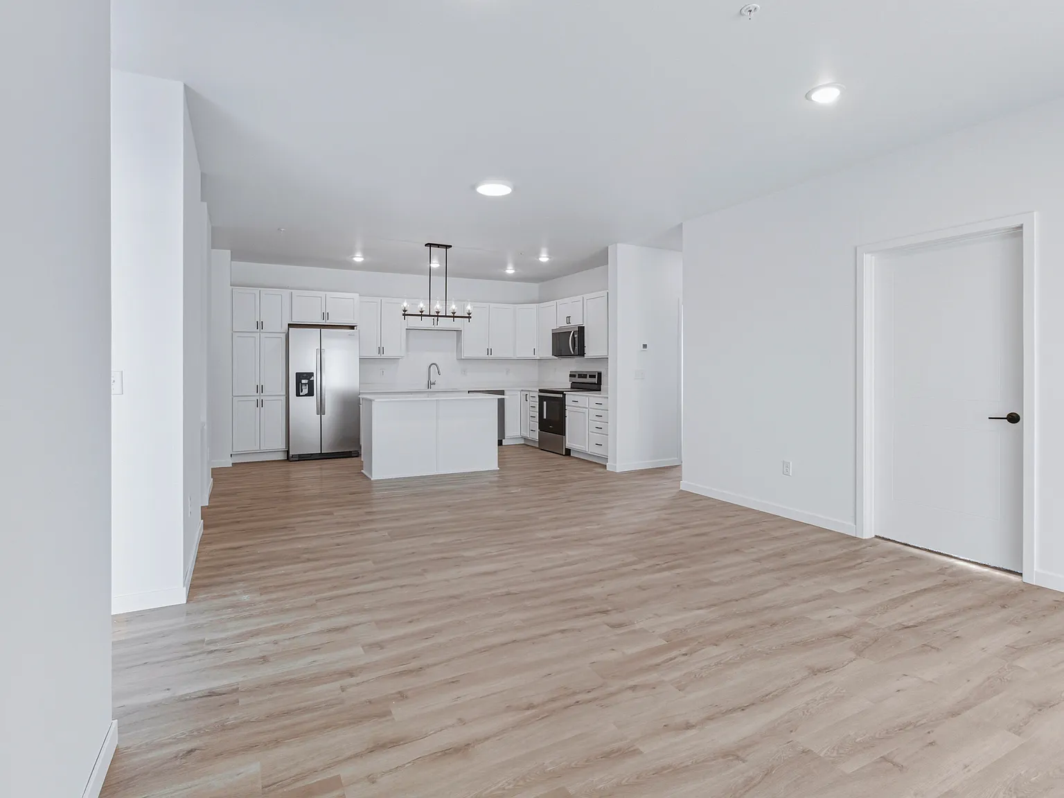 2465 62nd Avenue South - 201 — Photo 3