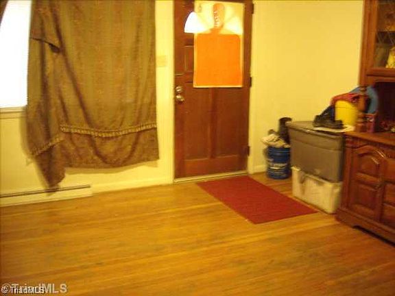 4th image of 712 Devon Dr