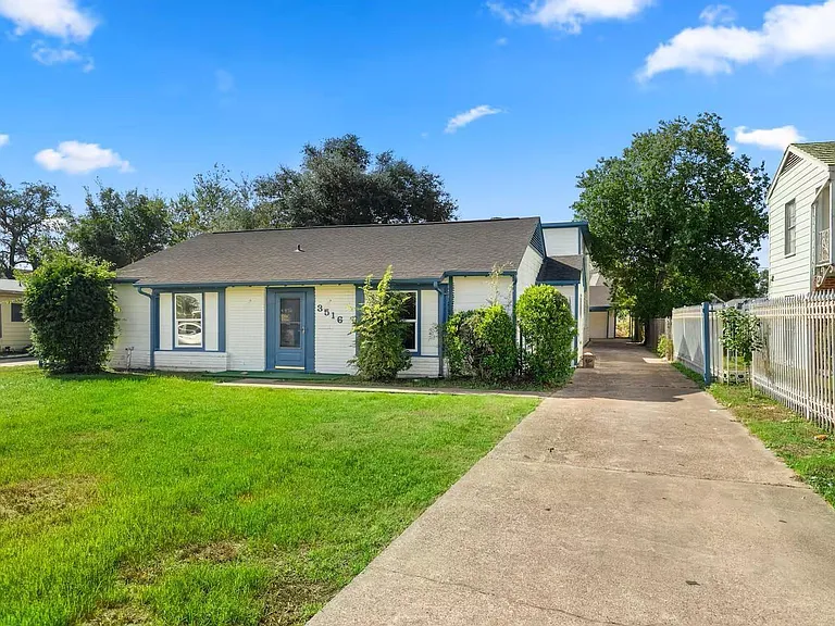 3516 Southmore Blvd — Photo 1