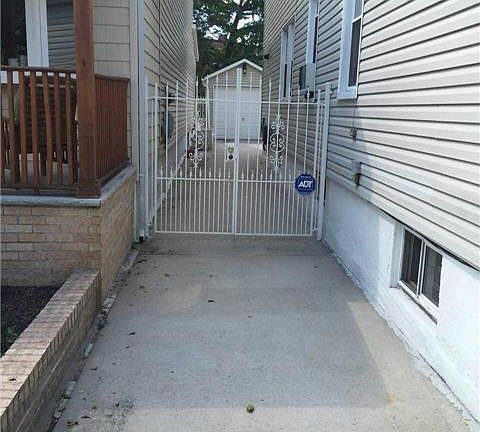 3rd image of 8617 Eliot Ave