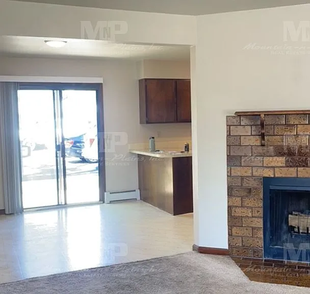 1624 Azalea Dr #1 — Photo 3