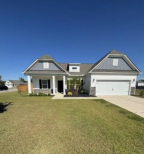 3 bed, 2.0 bath, 1802 sqft, $2,000 — Photo 1