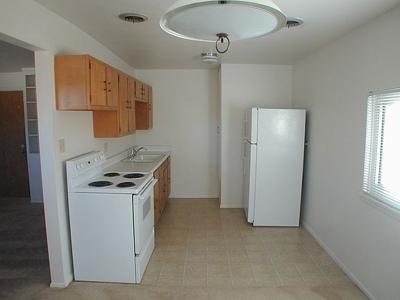 3rd image of 500-4-10 Melton St #500-1