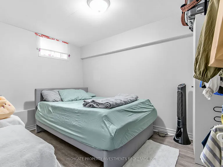 210 Gowan Ave #BASEMENT — Photo 12