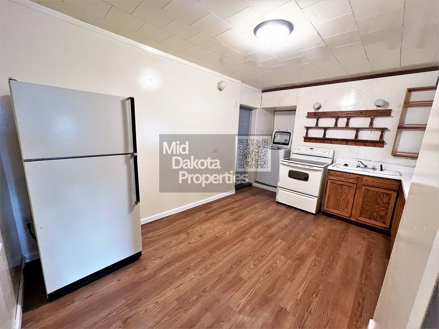 216 E 11th- 2 bedroom house — Photo 4