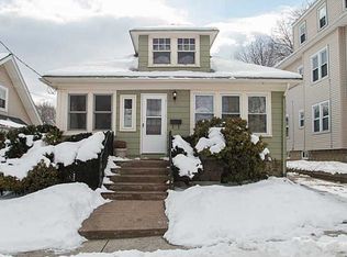 69 11th St, Providence, RI 02906