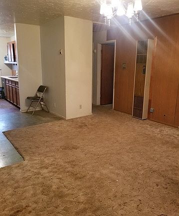 5th image of 210 Bickley St