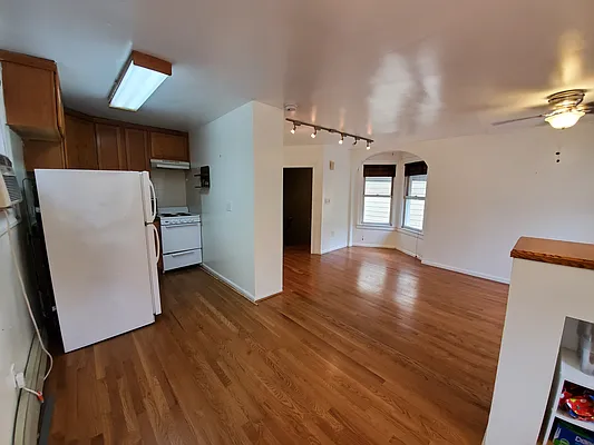 Rented by Ideal Properties Group | media 10