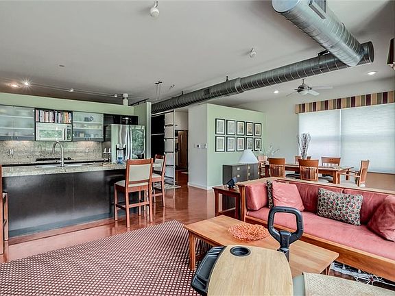 5th image of 522 Locust Ln Unit 201