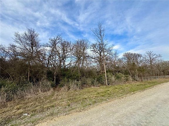 3rd image of 10075 River Ridge Dr