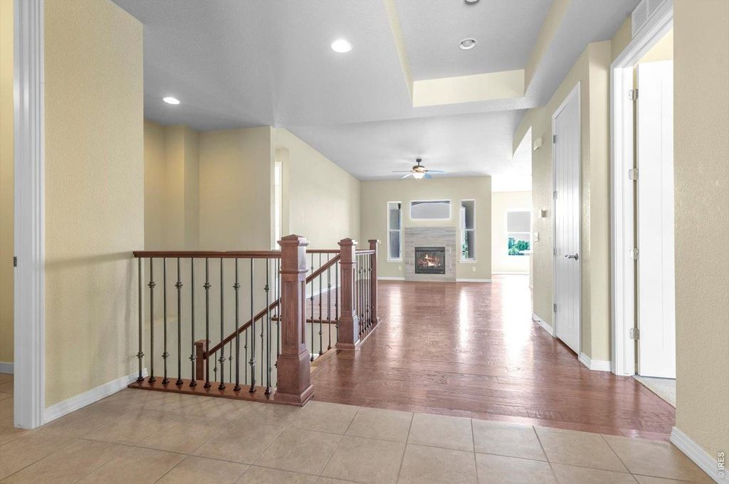 536 Split Rock Dr