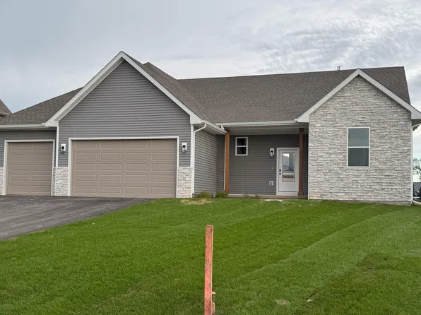 831 Sagamore St, Roscoe, IL 61073