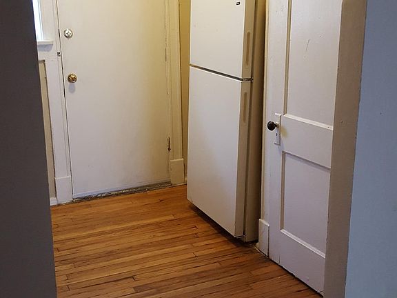 5th image of 4206 Hereford St APT 2S