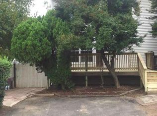 1906 S Lorton St, Arlington, VA 22204