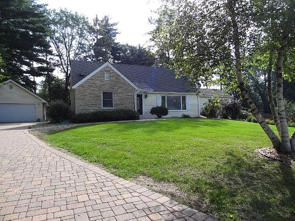 5th image of 2754 Helen St N