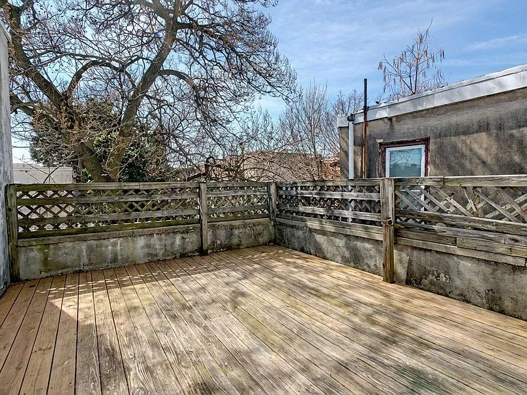 1806 W Diamond St — Photo 16