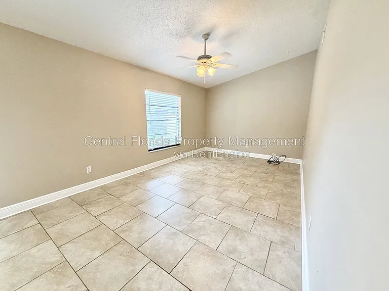 2925 Amroth Pl — Photo 8