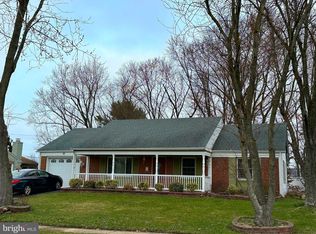 93 Genesee Ln, Willingboro, NJ 08046