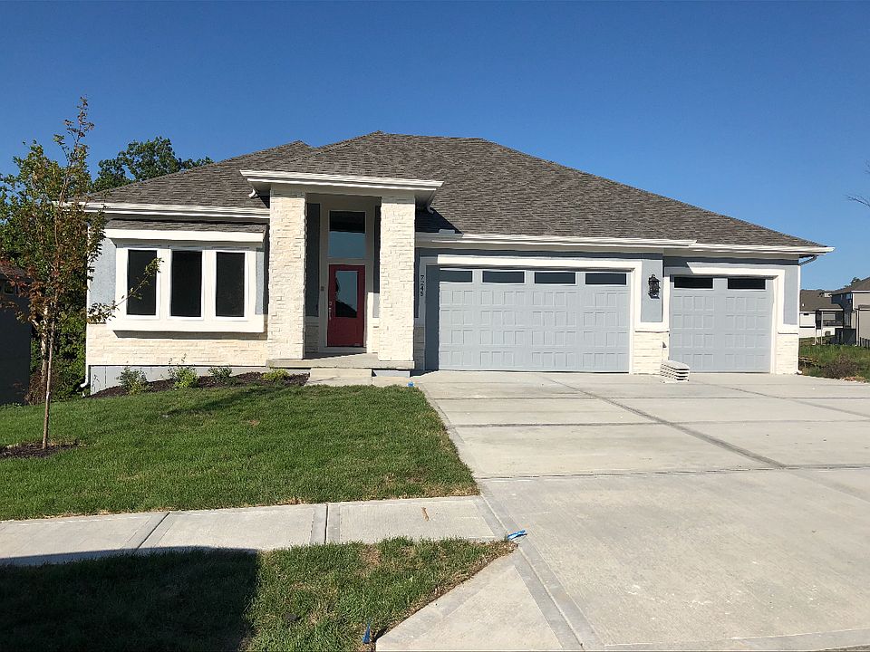 1st image of 7245 NW Forest Lakes Dr