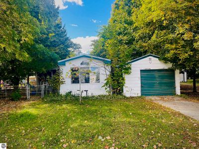 2537 Chestnut St, Central Lake, MI, 49622