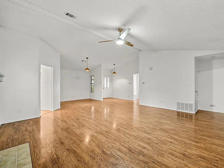 7403 Dallas Dr — Photo 9