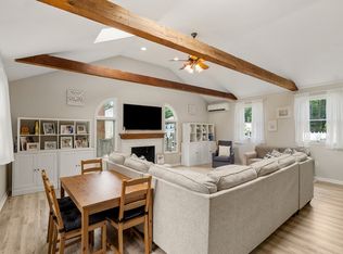 22 Venus St, Weymouth, MA 02188