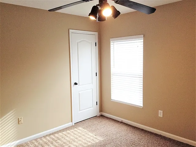 2135 Canyon Ct — Photo 11
