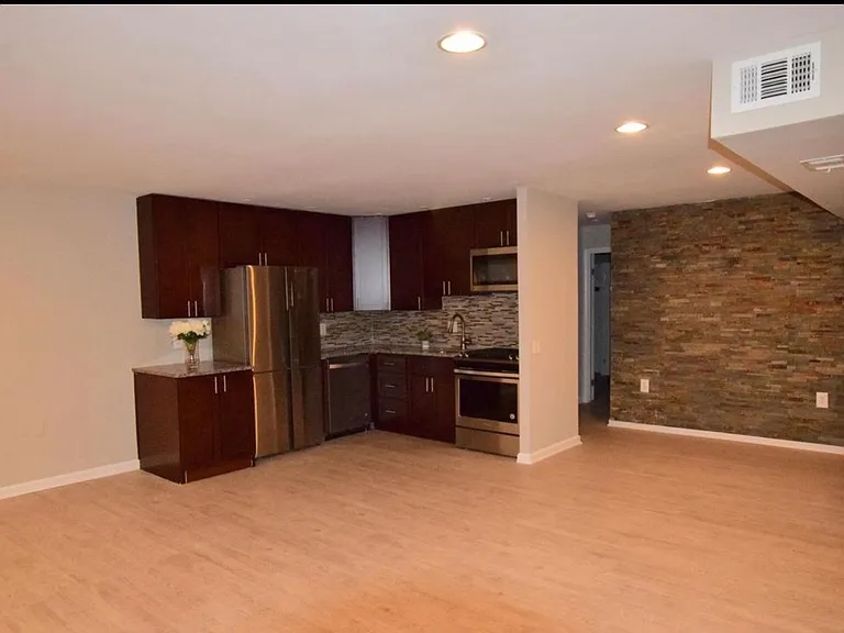 5101 Crossfield Ct #351 — Photo 4