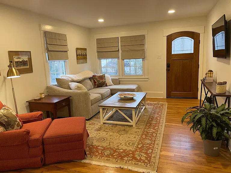 315 Circle Ln — Photo 5