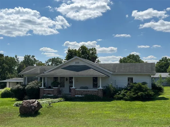 205 N McCune St, Pilot Knob, MO 63663