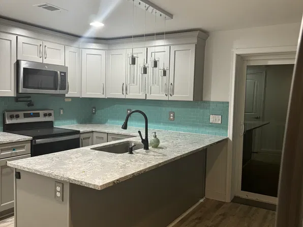 2219 Bond Ave, Drexel Hill, PA 19026