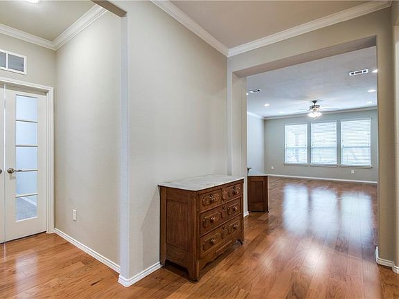 5th image of 1684 Overwood Dr